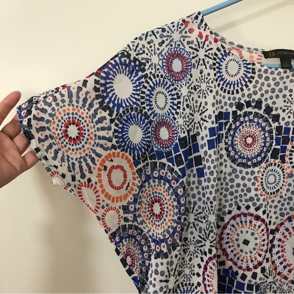 3/$15 Outback red geometric pattern short sleeve top - Picture 5 of 11